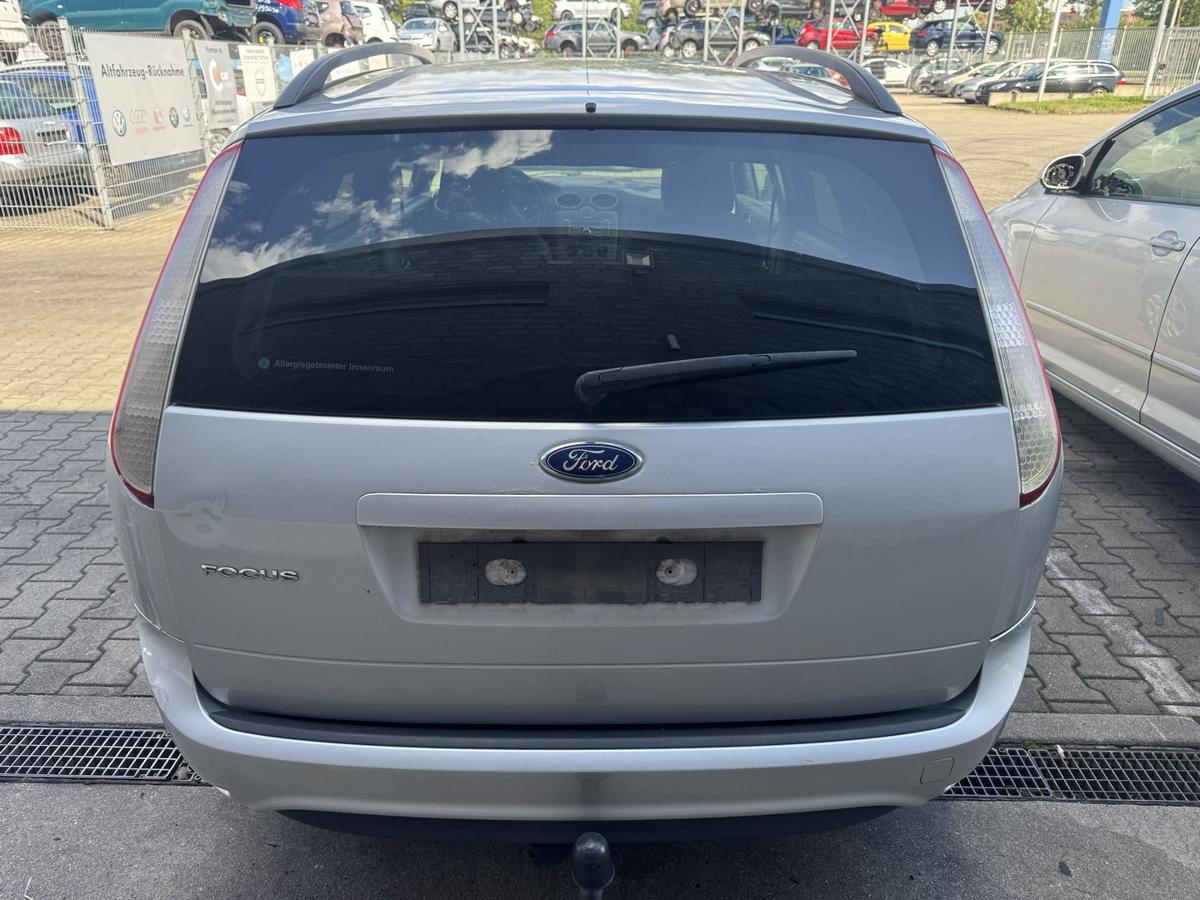 Ford Focus 2 original Scheinwerfer vorn links Halogen Facelift Bj.2009